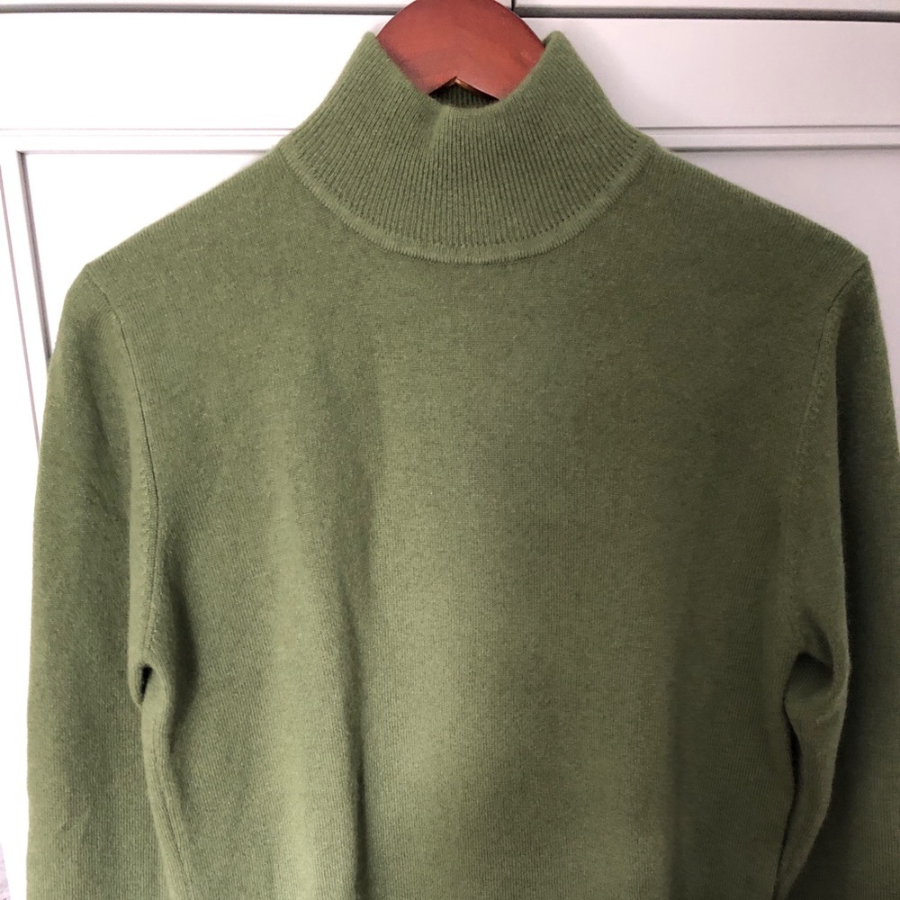 Cashmere sweater